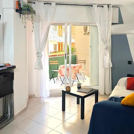 1bed Flat With Pool, Balcony & Hammock - Only 5 Mins To The Beach! Apartamento Torrevieja